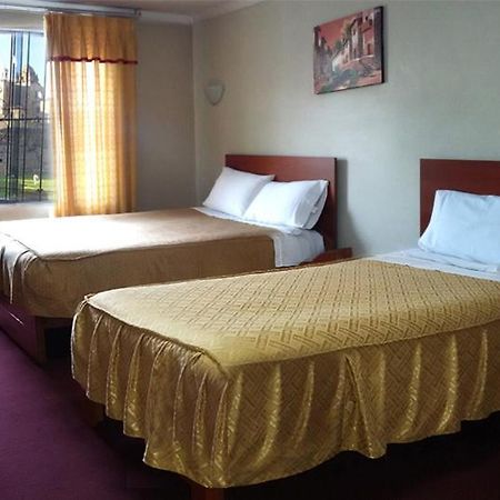 Hostal Lucerito クスコ エクステリア 写真
