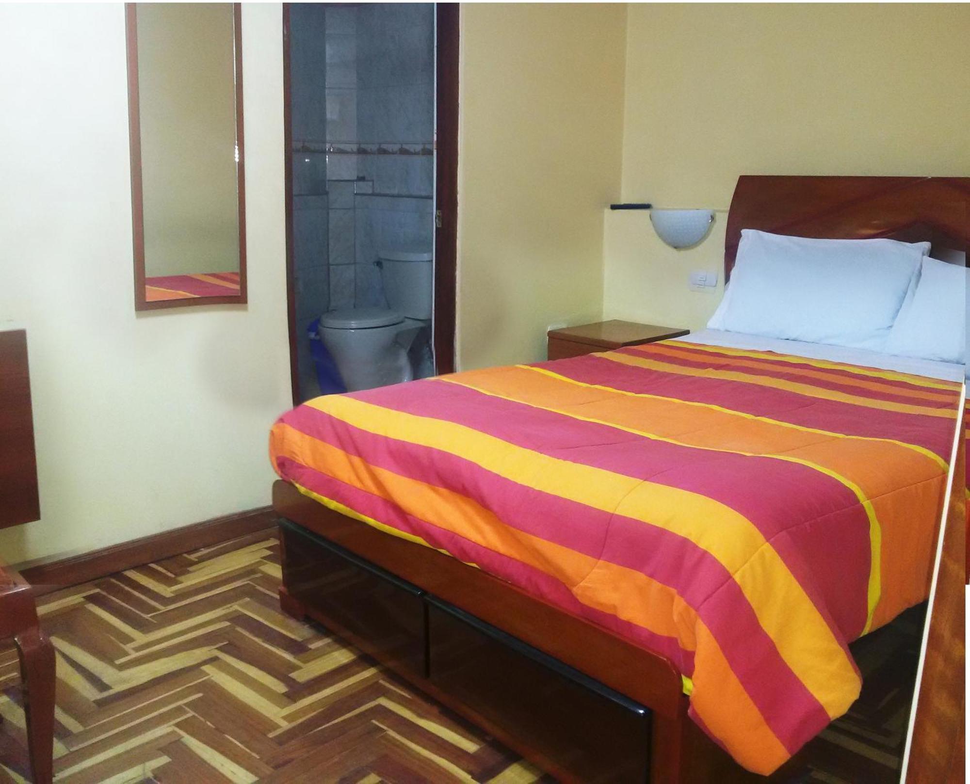 Hostal Lucerito クスコ エクステリア 写真