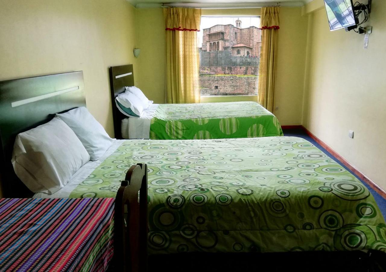 Hostal Lucerito クスコ エクステリア 写真